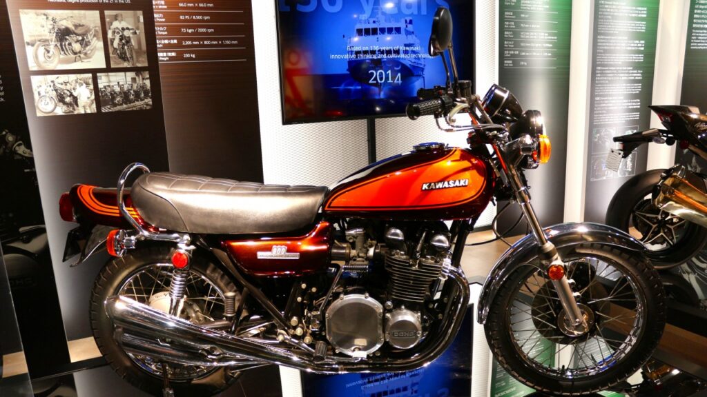 カワサキ Z1 900 SUPER FOUR