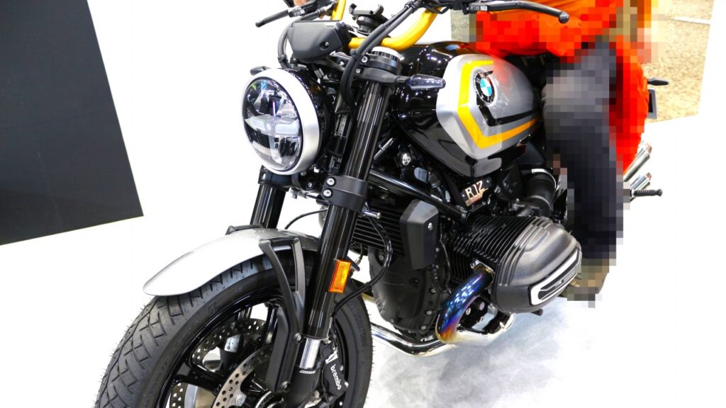 BMW R12