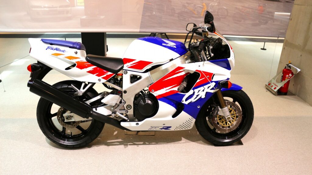 ホンダ CBR900RR