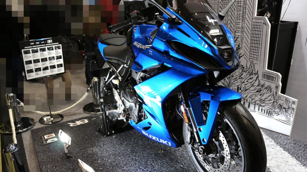 スズキ GSX-8R