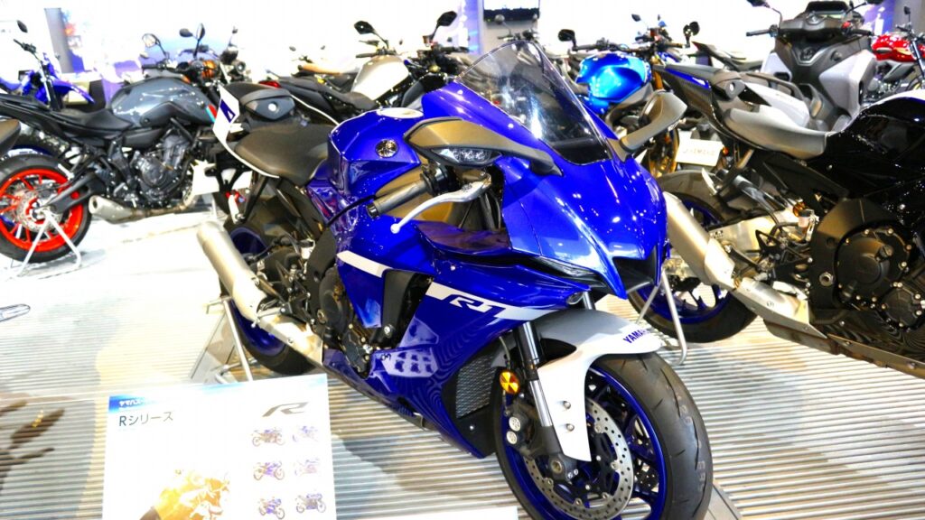 YAMAHA YZF-R1