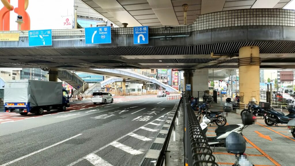 上野駅前自動二輪車駐車場