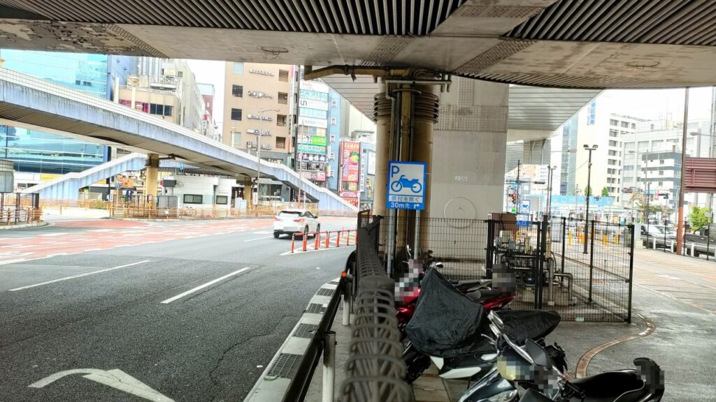 上野駅前自動二輪車駐車場