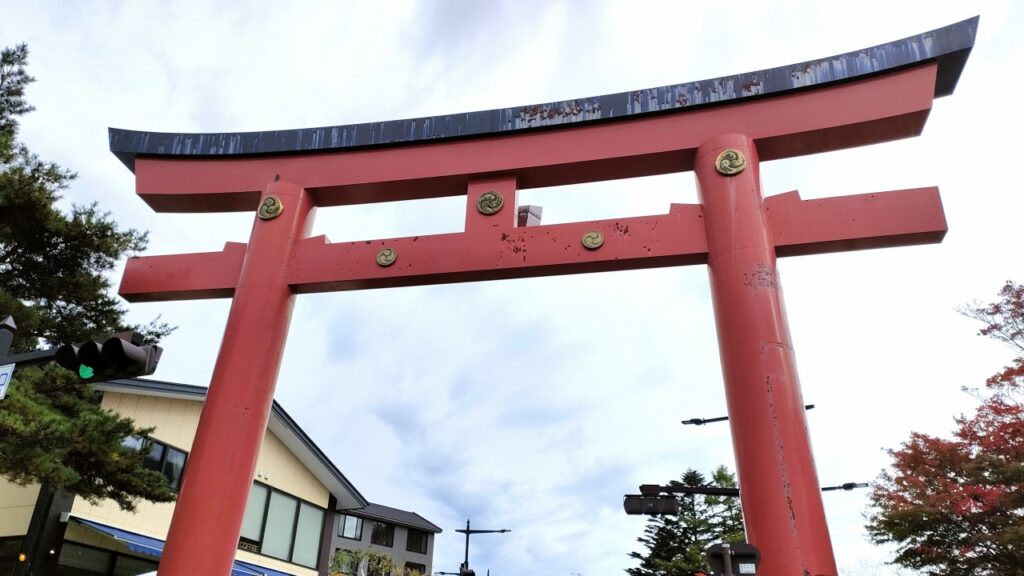 日光 中禅寺湖 二荒山神社 鳥居