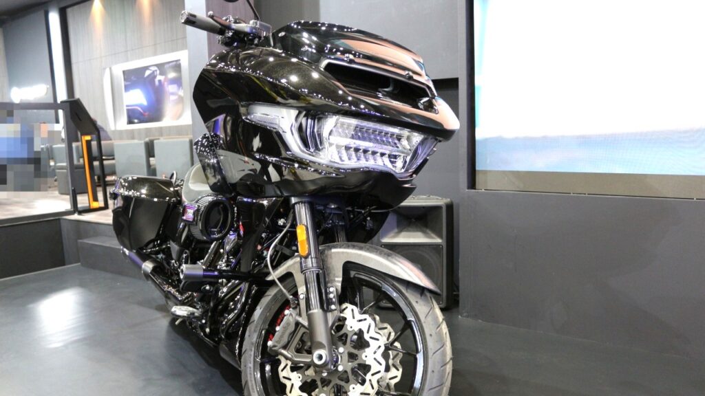 ハーレーダビッドソン　CVO Road Glide