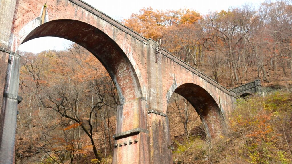 妙義山　めがね橋（碓氷第三橋梁）