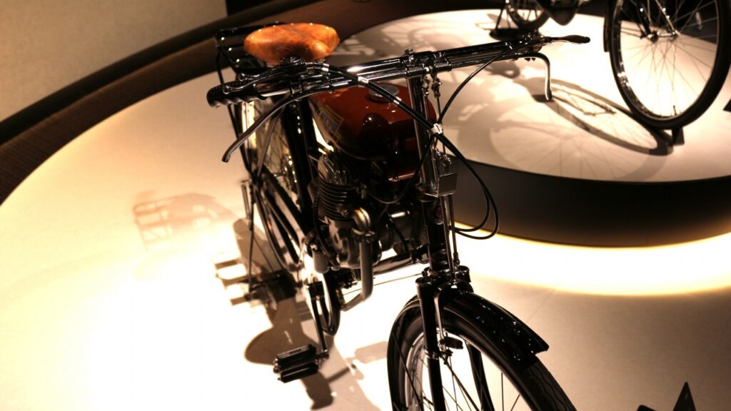 ホンダ　自転車用補助エンジン　1947年