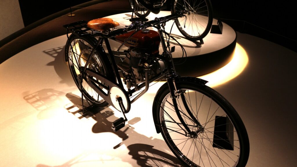 ホンダ　自転車用補助エンジン　1947年