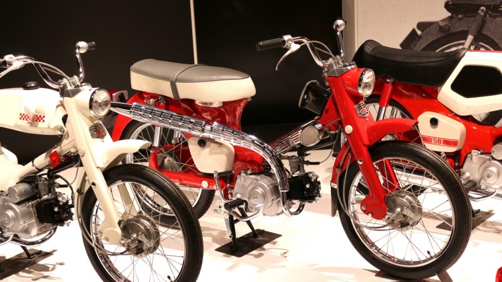 ホンダ CA100 ボス 1967年