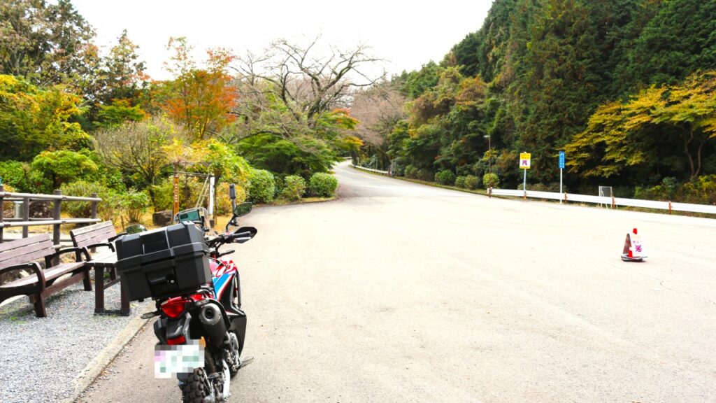 箱根ターンパイク　御所の入駐車場