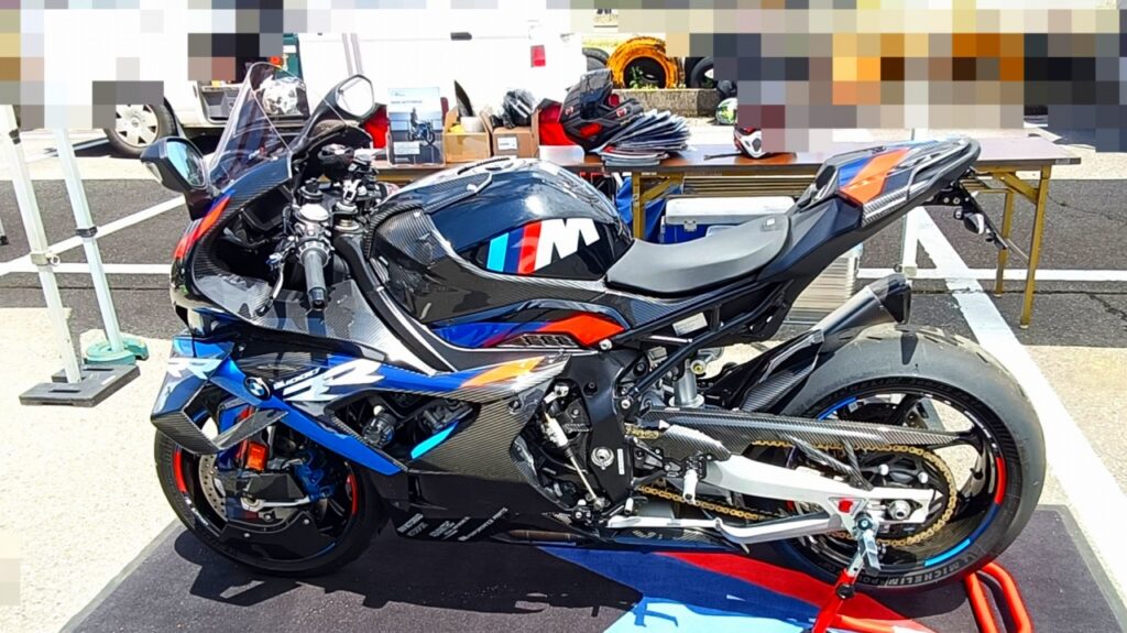 BMW M 1000 RR