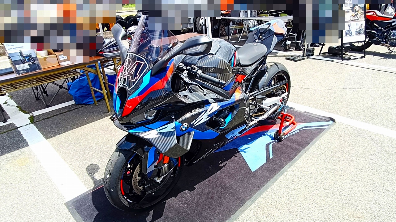BMW M 1000 RR