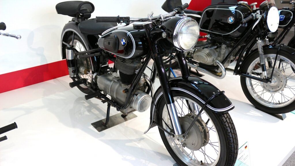 BMW R25/3