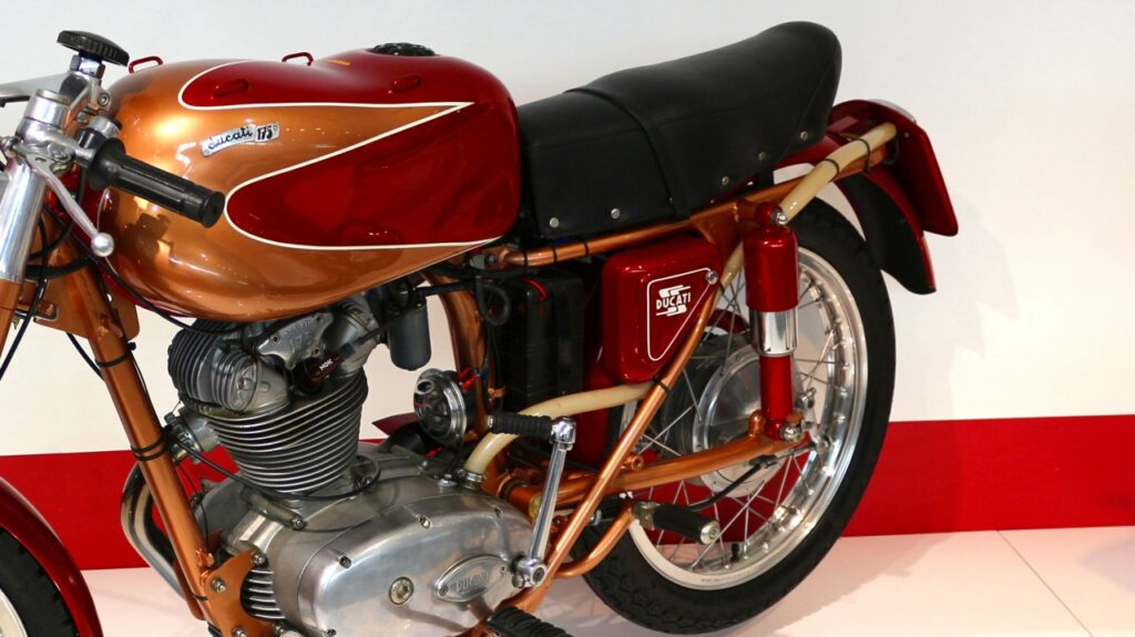 ドゥカティ 175 シルバーストーン 1960年