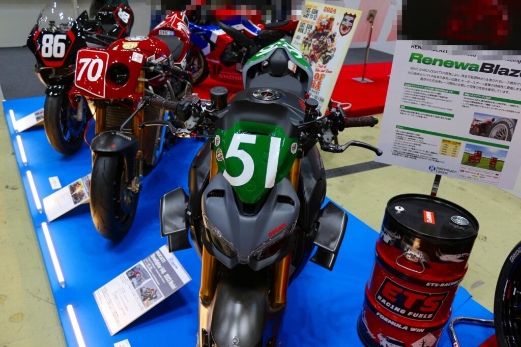 ドゥカティ ストリートファイター V4S 2023年