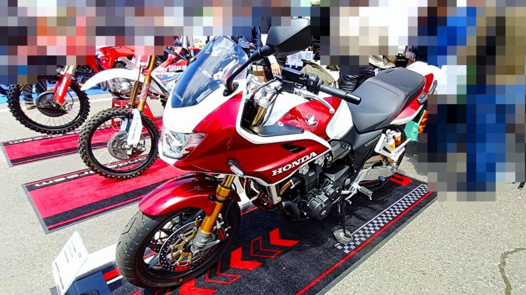 ホンダ CB1300 スーパーボルダー SP ファイナルエディション