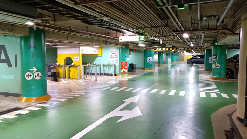 池袋東口公共地下駐車場
