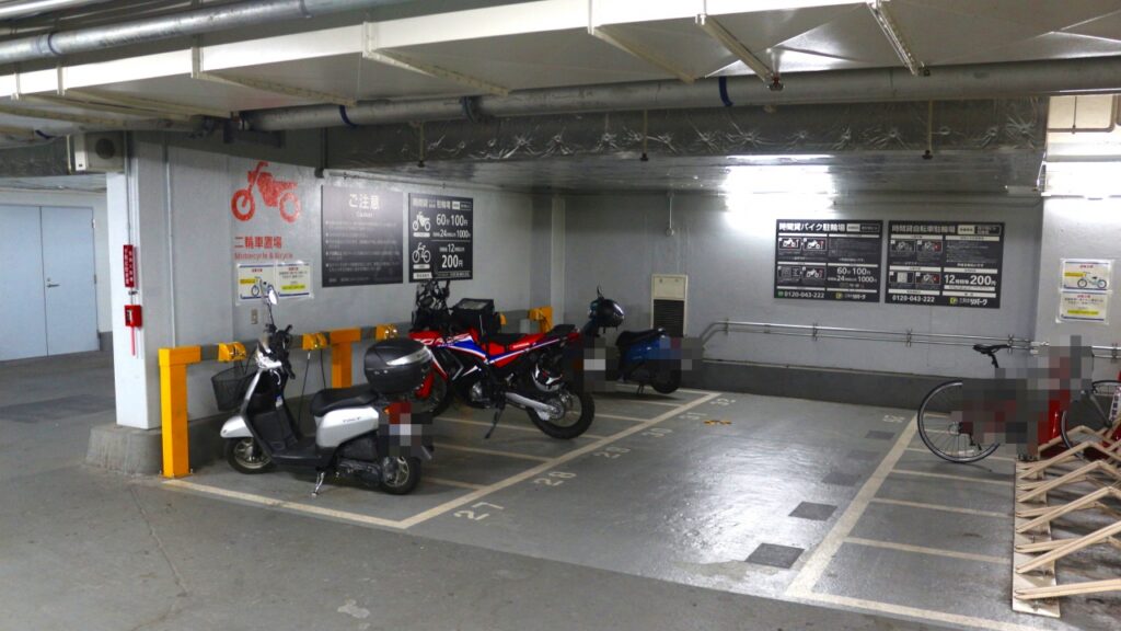 霞が関ビル バイク駐車場