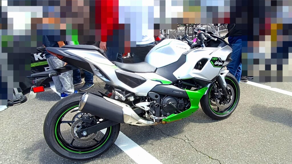 カワサキ ニンジャ 7 Hybrid