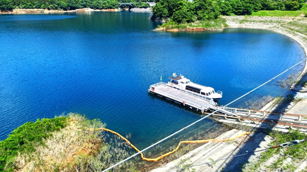 宮ケ瀬湖 遊覧船