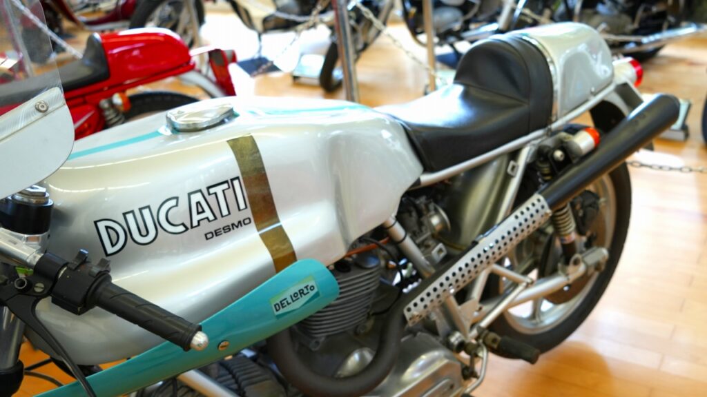 ドゥカティ　900 SS　1983年