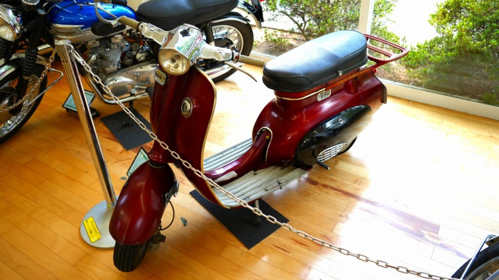 トライアンフ T10 オートマチック 1965年