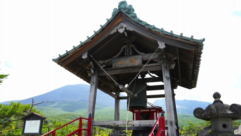 浅間山　鬼押出し園　鐘楼堂