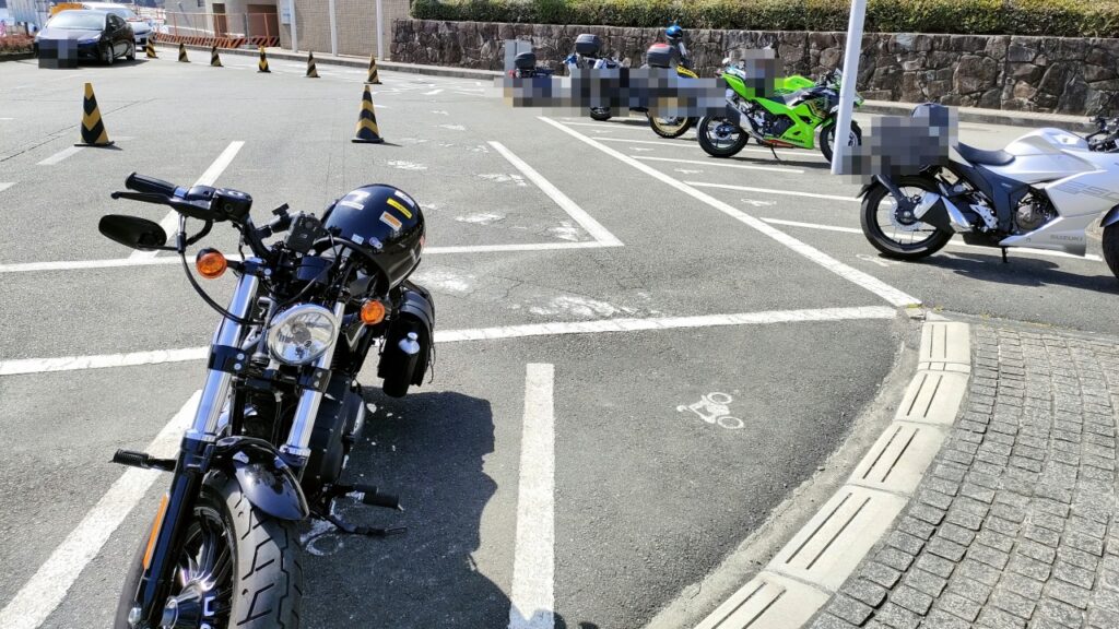 県立相模湖公園駐車場(二輪車)