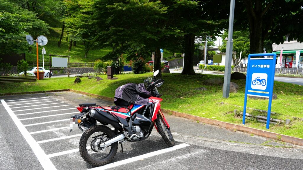 津久井湖 バイク駐車場