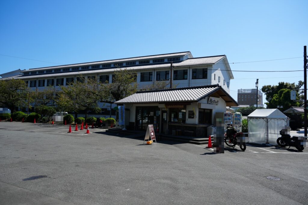 小田原城　南入口　バイク駐車場