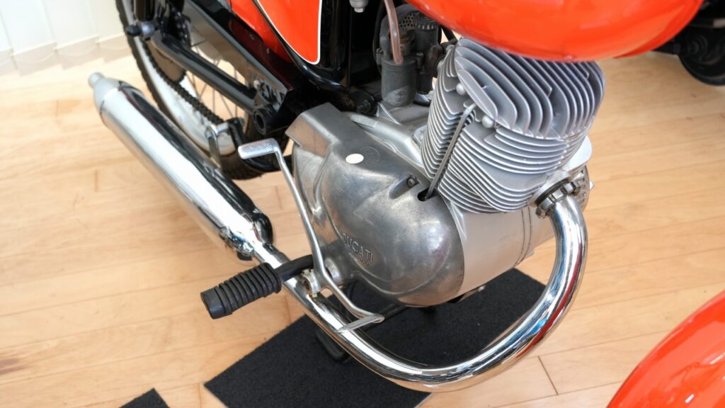 ドゥカティ　ブロンコ S 1958年