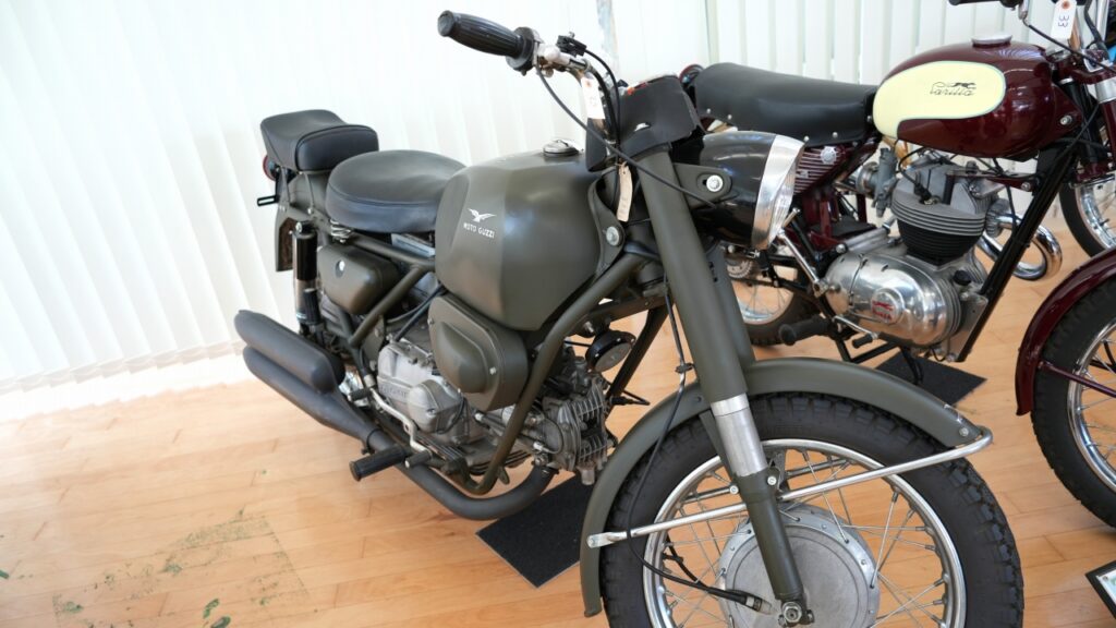 モト・グッツィ ファルコーネ 1974年