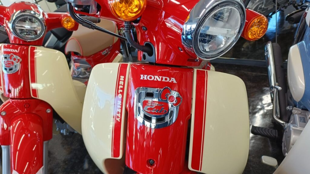 ホンダ スーパーカブ 110 ハローキティ