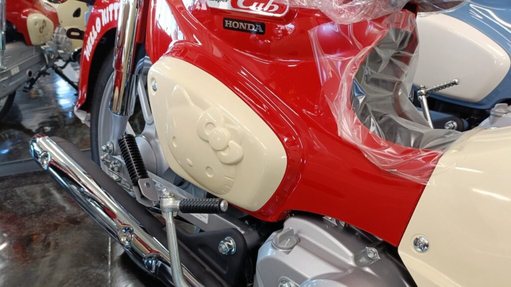 ホンダ スーパーカブ 110 ハローキティ
